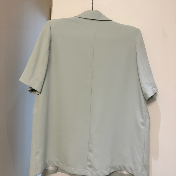 LULU AND ROSE | Short sleeve blazer - Picture 4 of 4